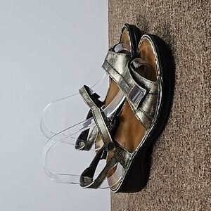 NAOT Papaya Sandals Metal Leather Metallic Colored Sz 37 (6) Women's